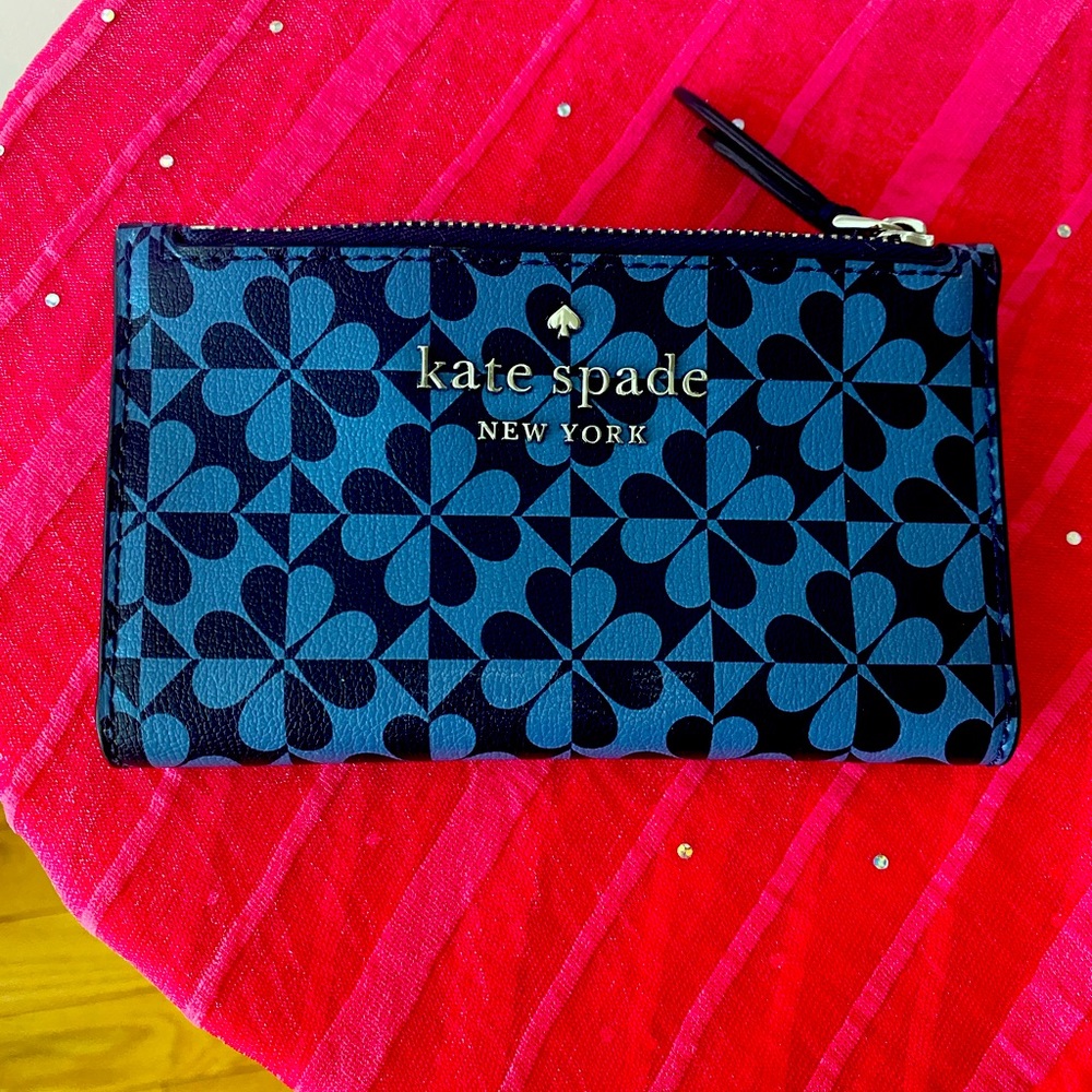 Kate Spade NY, Clover Geo Small Slim Wallet Bifold, Navy & Light Blue